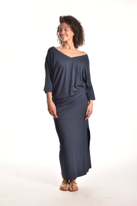 Miro-basic t shirt with v-neck in front and back