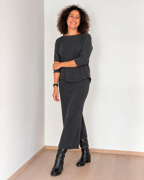 Derby: long pencil skirt
