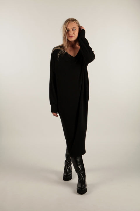SESAME - Long v-neck dress