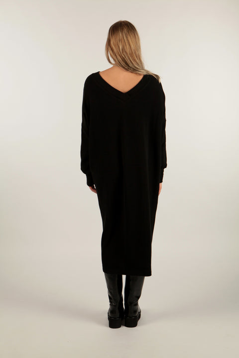 SESAME - Long v-neck dress