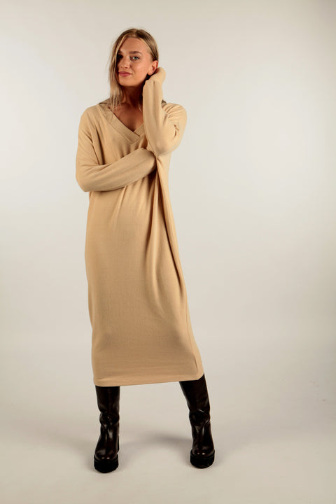 SESAME - Long v-neck dress