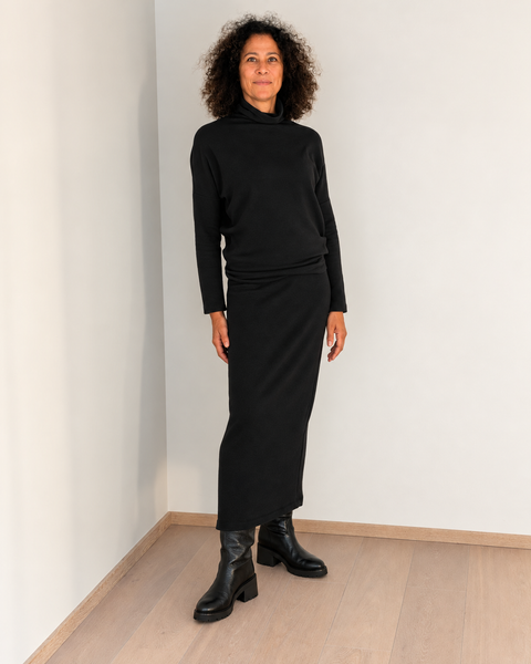London: turtleneck pullover