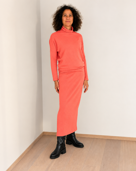 London: turtleneck pullover