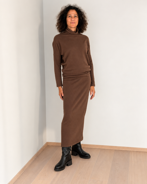 London: turtleneck pullover